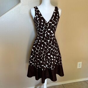 Jones wear poka dot dress